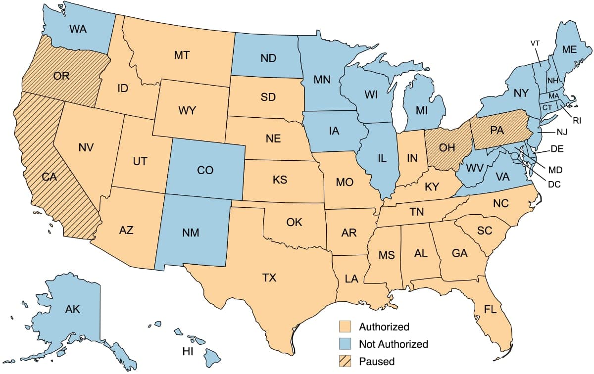 A map of the United States indicating that the death penalty is authorized in Montana, Nevada, Utah, Arizona, Idaho, Wyoming, South Dakota, Nebraska, Texas, Oklahoma, Kansas, Missouri, Arkansas, Louisiana, Mississippi, Alabama, Florida, Georgia, South Carolina, North Carolina, Tennessee, Kentucky, and Indiana; paused in California, Oregon, Ohio, and Pennsylvania; and not authorized in Wisconsin, Rhode Island, Virginia, Maryland, Massachusetts, Minnesota, Michigan, Connecticut, Alaska, North Dakota, Iowa, New Hampshire, West Virginia, Washington, Colorado, New Mexico, New York, Vermont, Maine, New Jersey, the District of Columbia, Delaware, Illinois, and Hawaii.